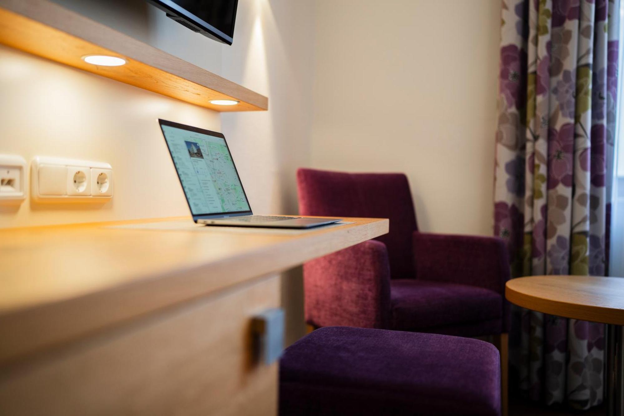 Hotel-Gasthof Rose Оберкирх Екстериор снимка