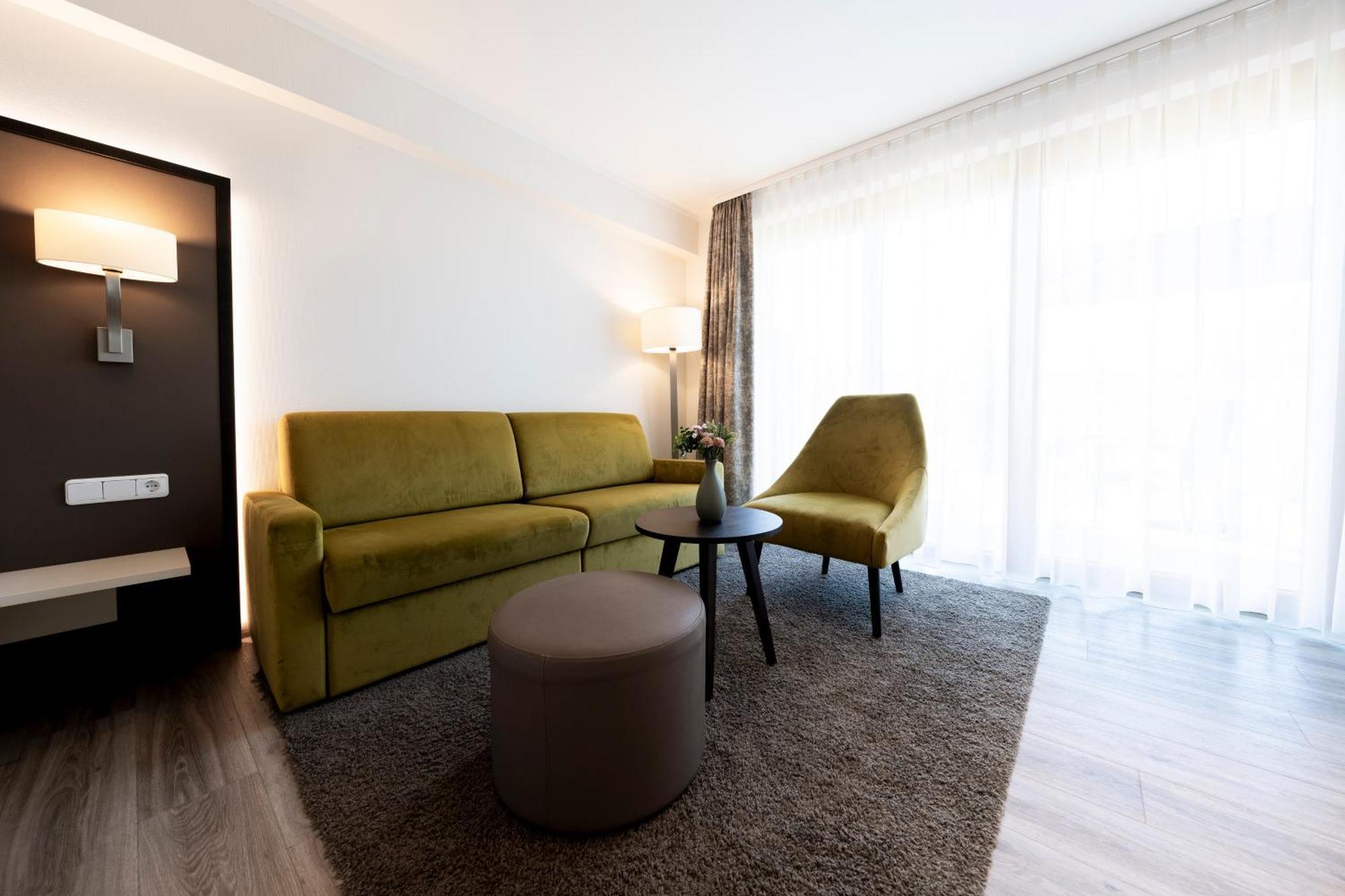 Hotel-Gasthof Rose Оберкирх Екстериор снимка