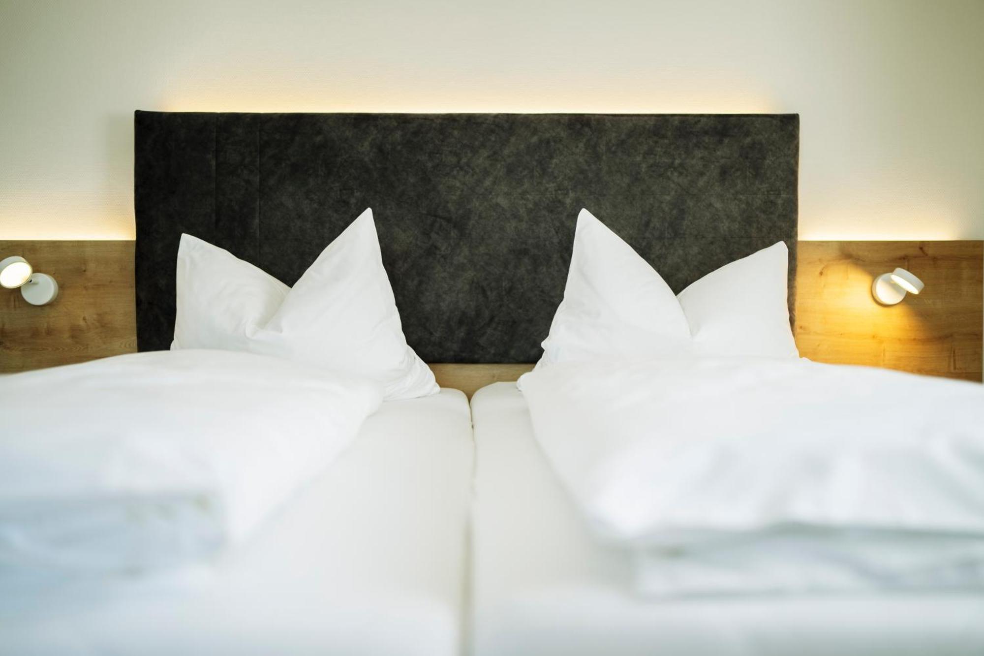 Hotel-Gasthof Rose Оберкирх Екстериор снимка