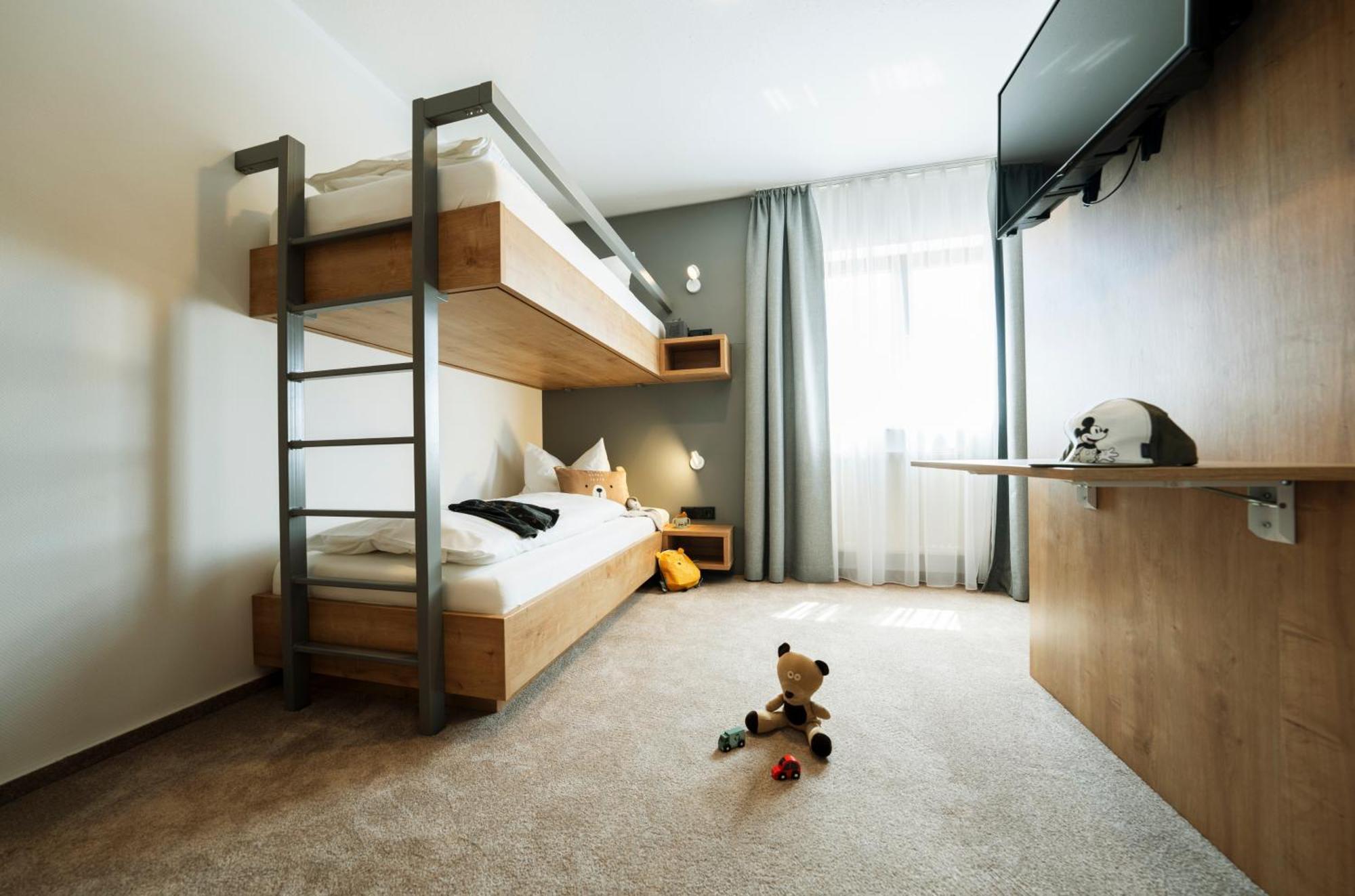 Hotel-Gasthof Rose Оберкирх Екстериор снимка