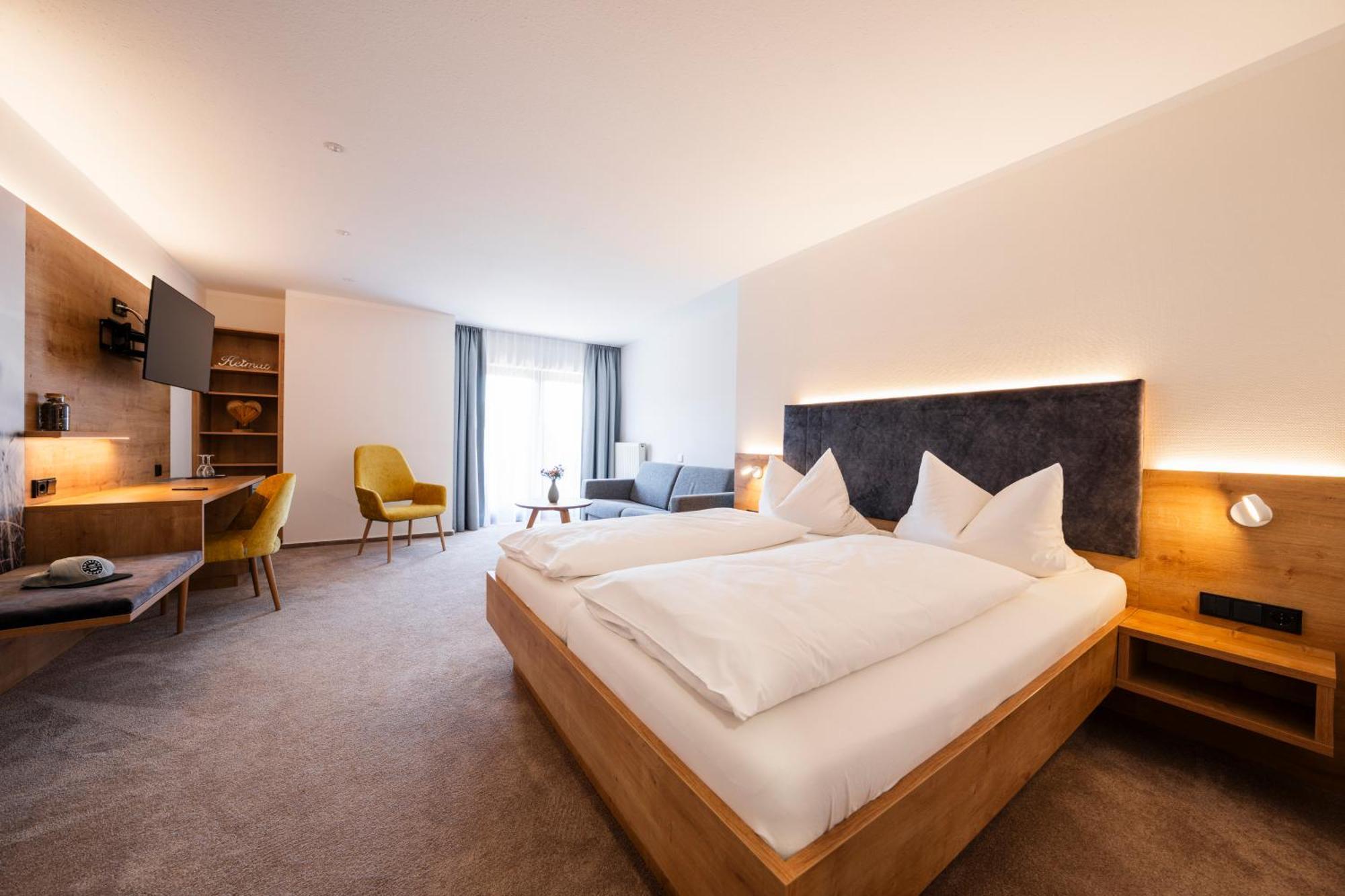 Hotel-Gasthof Rose Оберкирх Екстериор снимка