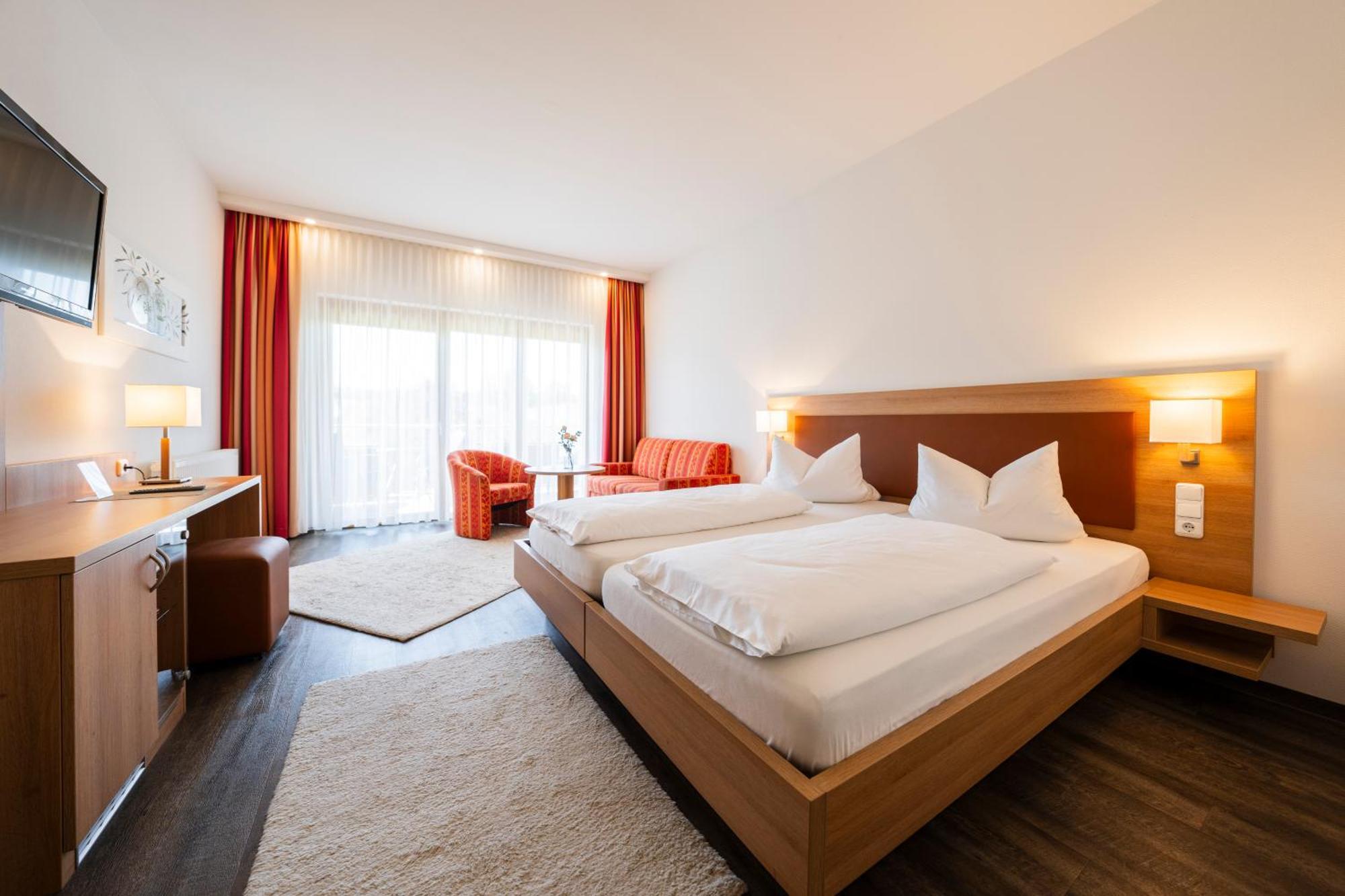 Hotel-Gasthof Rose Оберкирх Екстериор снимка